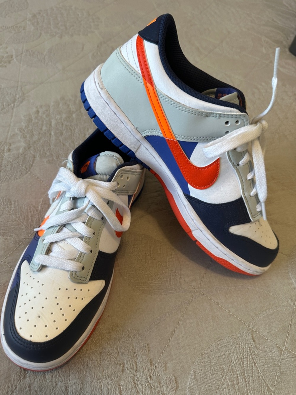 Nike White, Navy & Orange Low-Top Sneakers